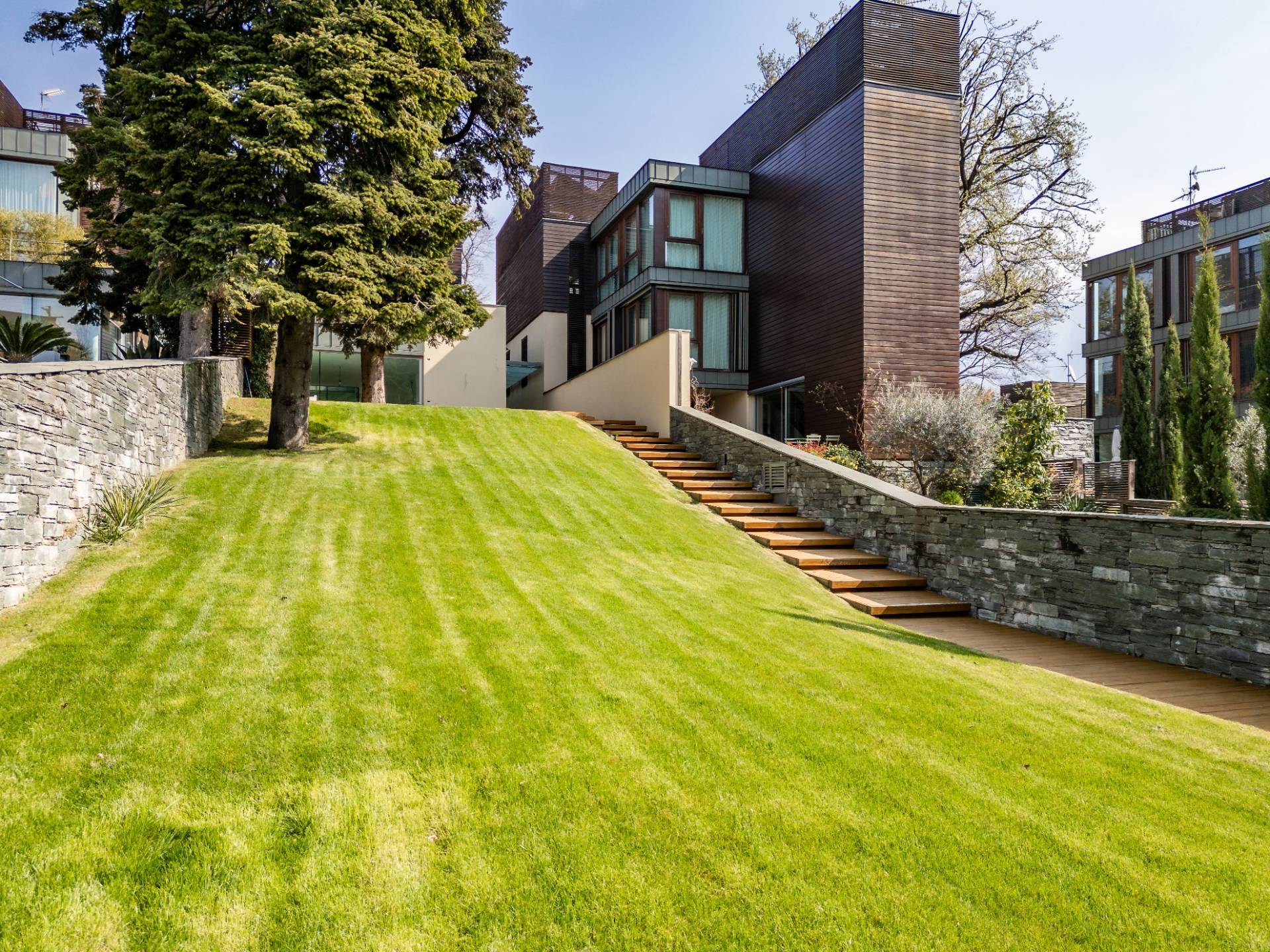 Villa in vendita a Malgrate