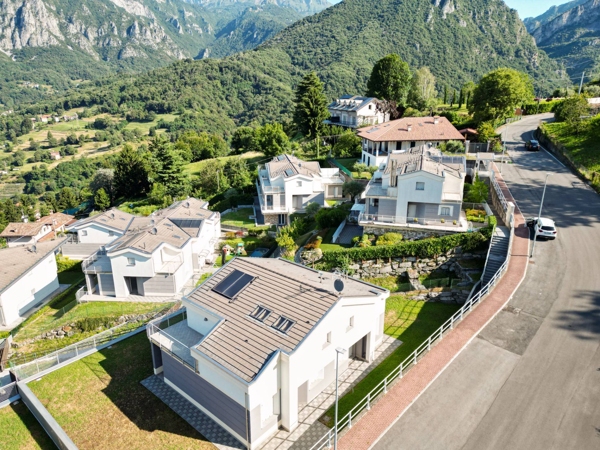 Villa in vendita a Lecco, Acquate