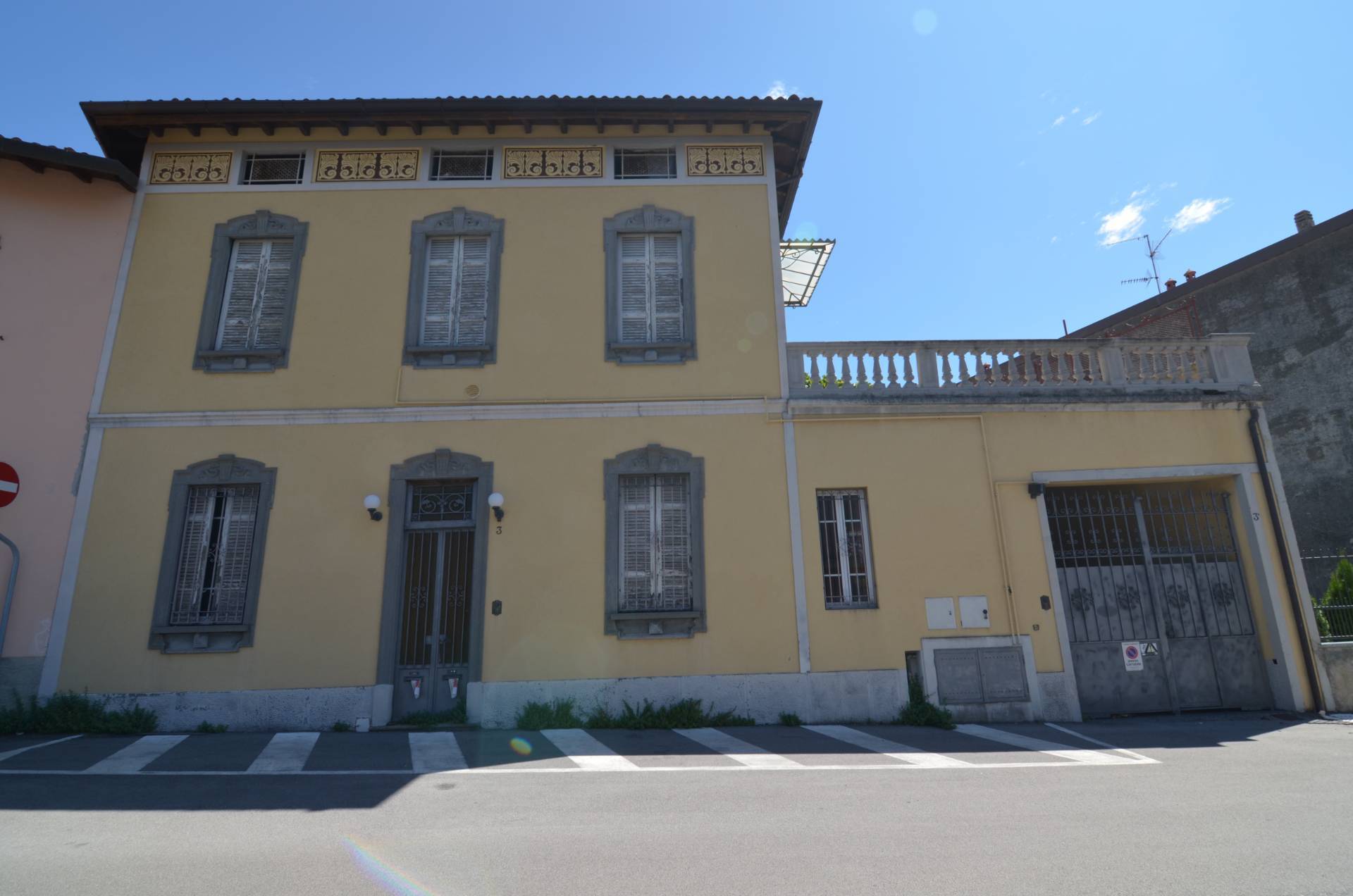 Casa Semindipendente in vendita a Lecco, Pescarenico