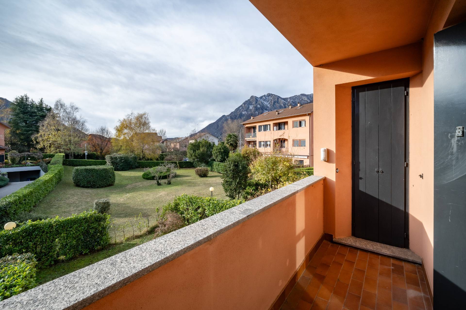 Appartamento in vendita a Valmadrera, San Dionigi