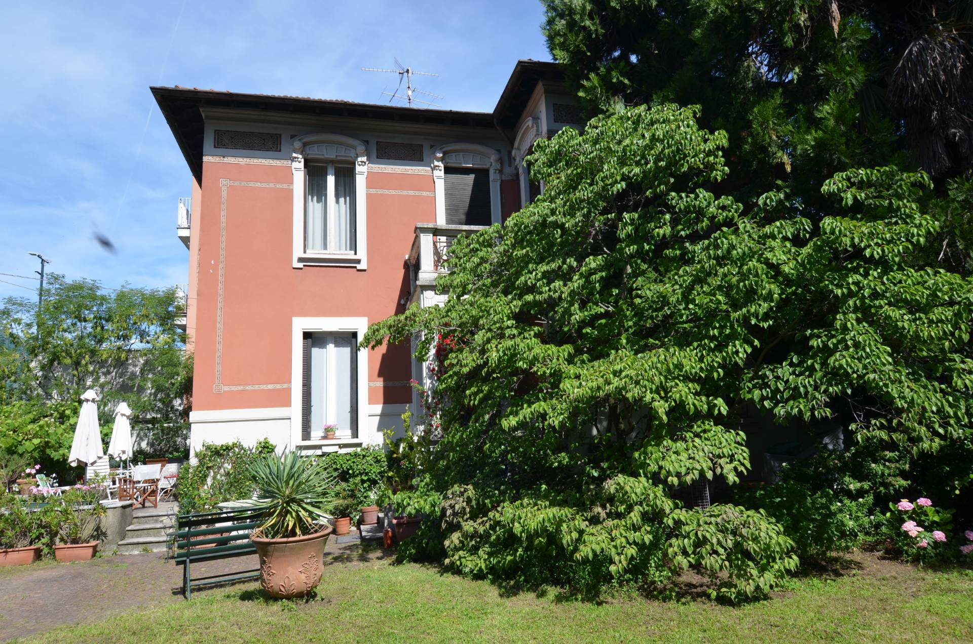 Villa in vendita a Lecco, Olate
