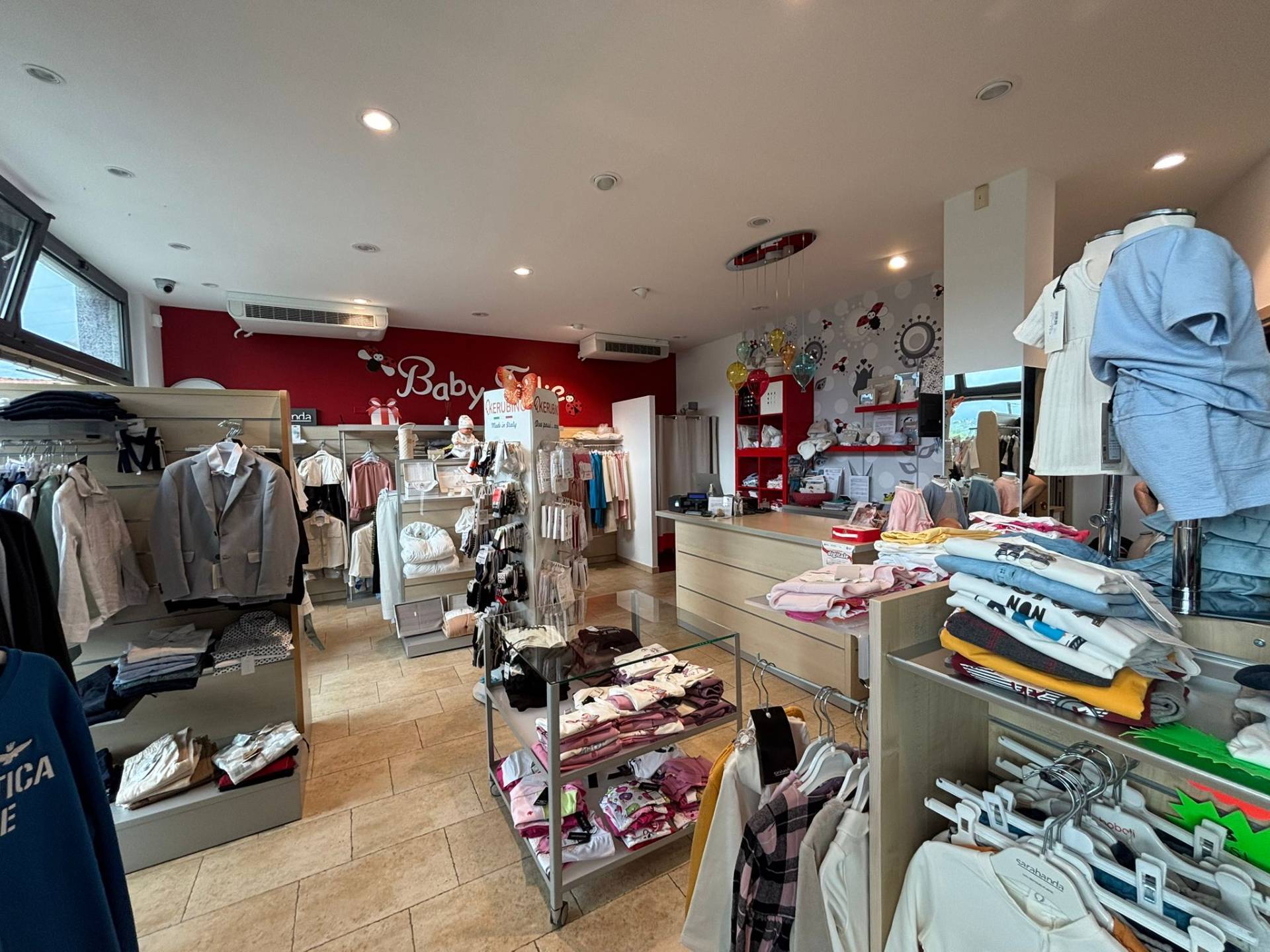 Attivit commerciale in vendita a Dolzago