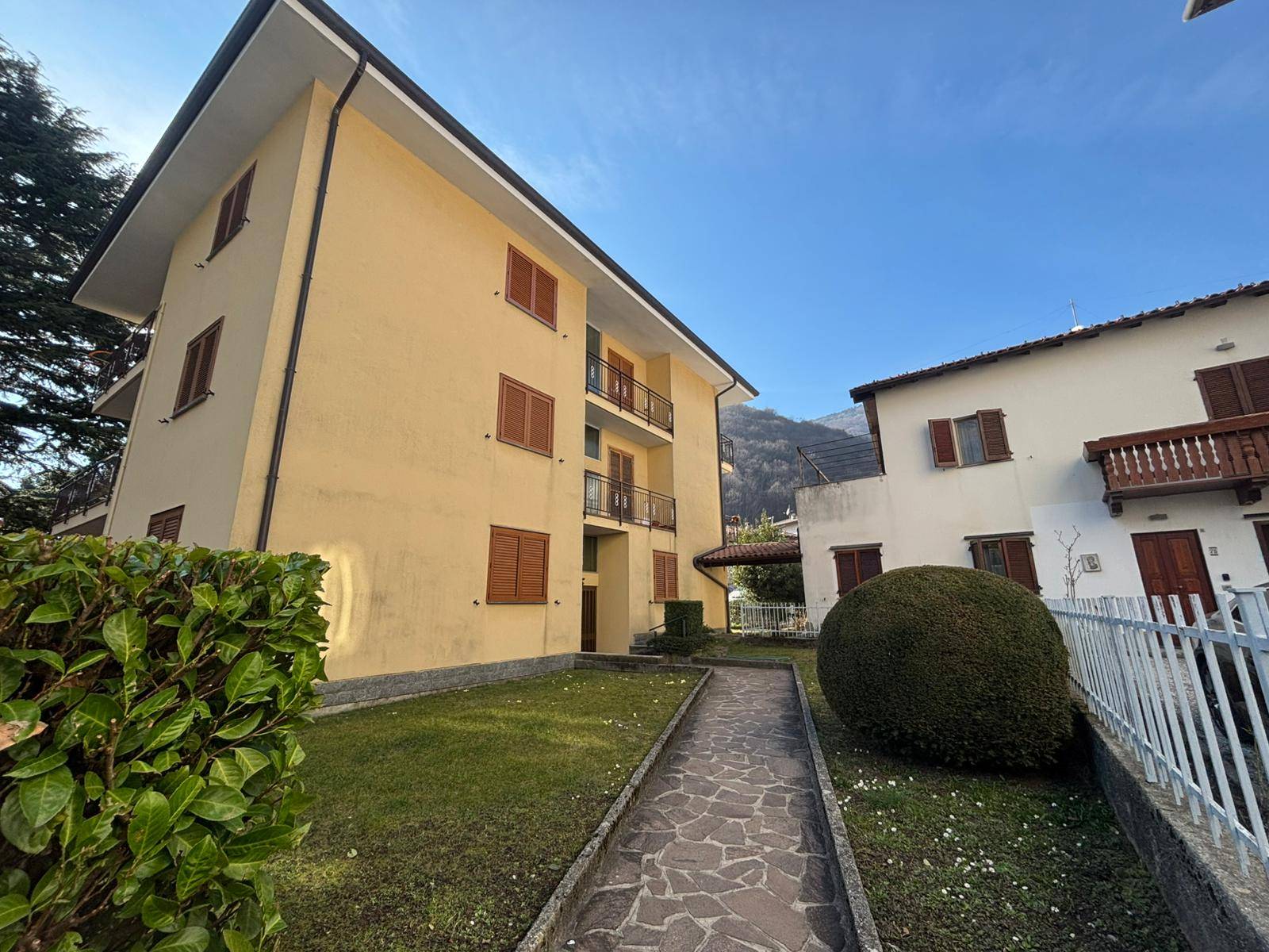 Appartamento in vendita a Ballabio, Ballabio inferiore