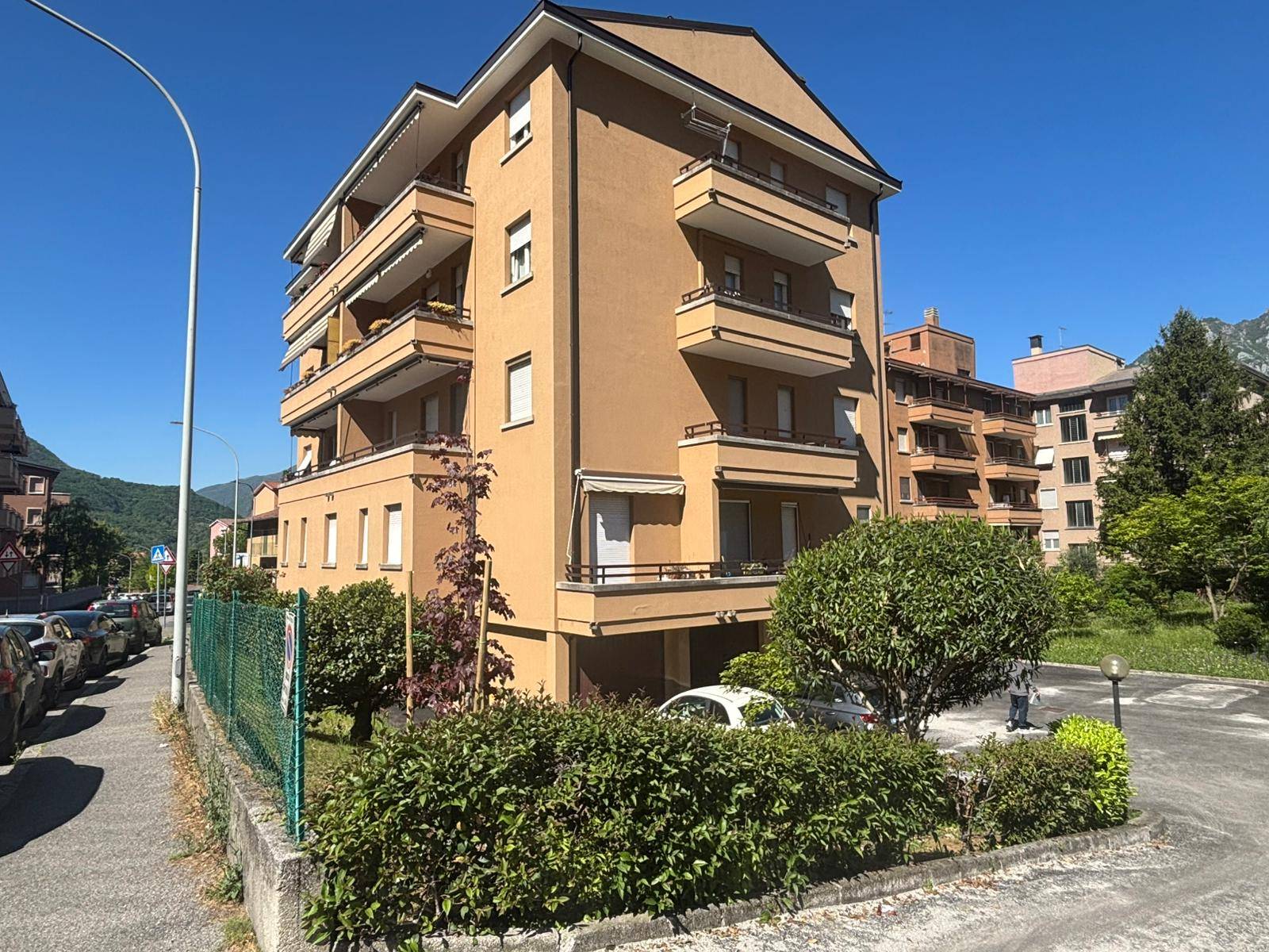 Appartamento in vendita a Lecco, Germanedo