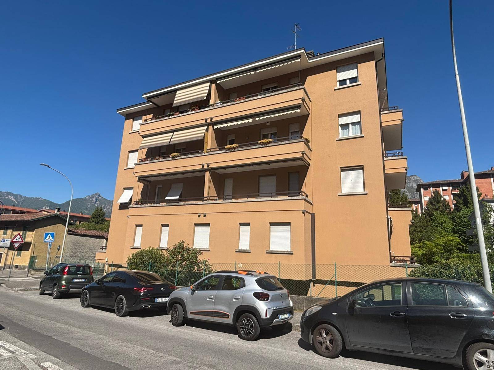 Appartamento in vendita a Lecco, Germanedo