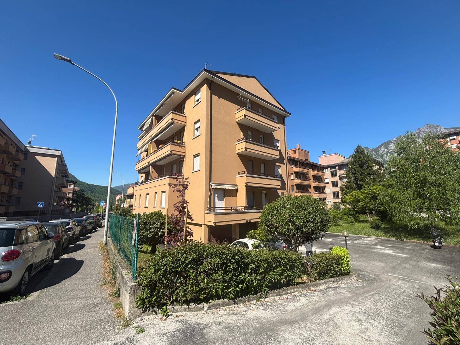 Appartamento in vendita a Lecco, Germanedo