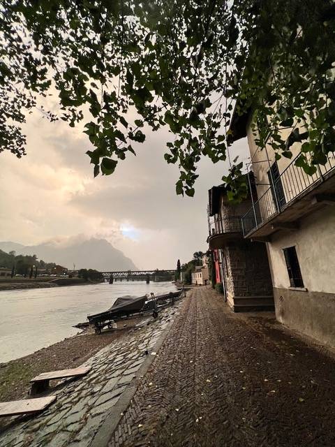 Casa singola in vendita a Lecco, Pescarenico