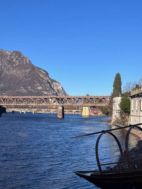 Casa singola in vendita a Lecco, Pescarenico