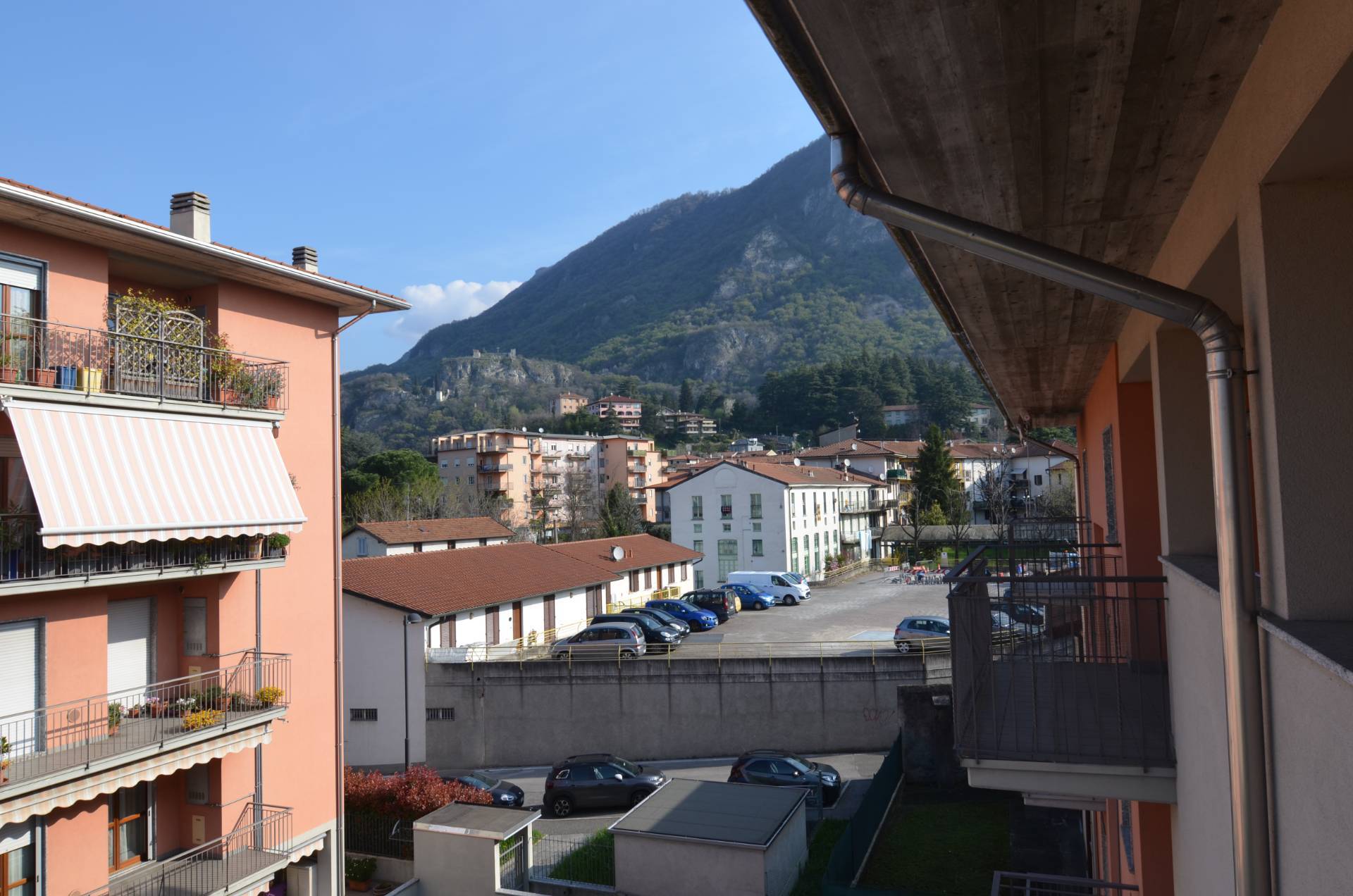 Appartamento in vendita a Calolziocorte, Pascolo