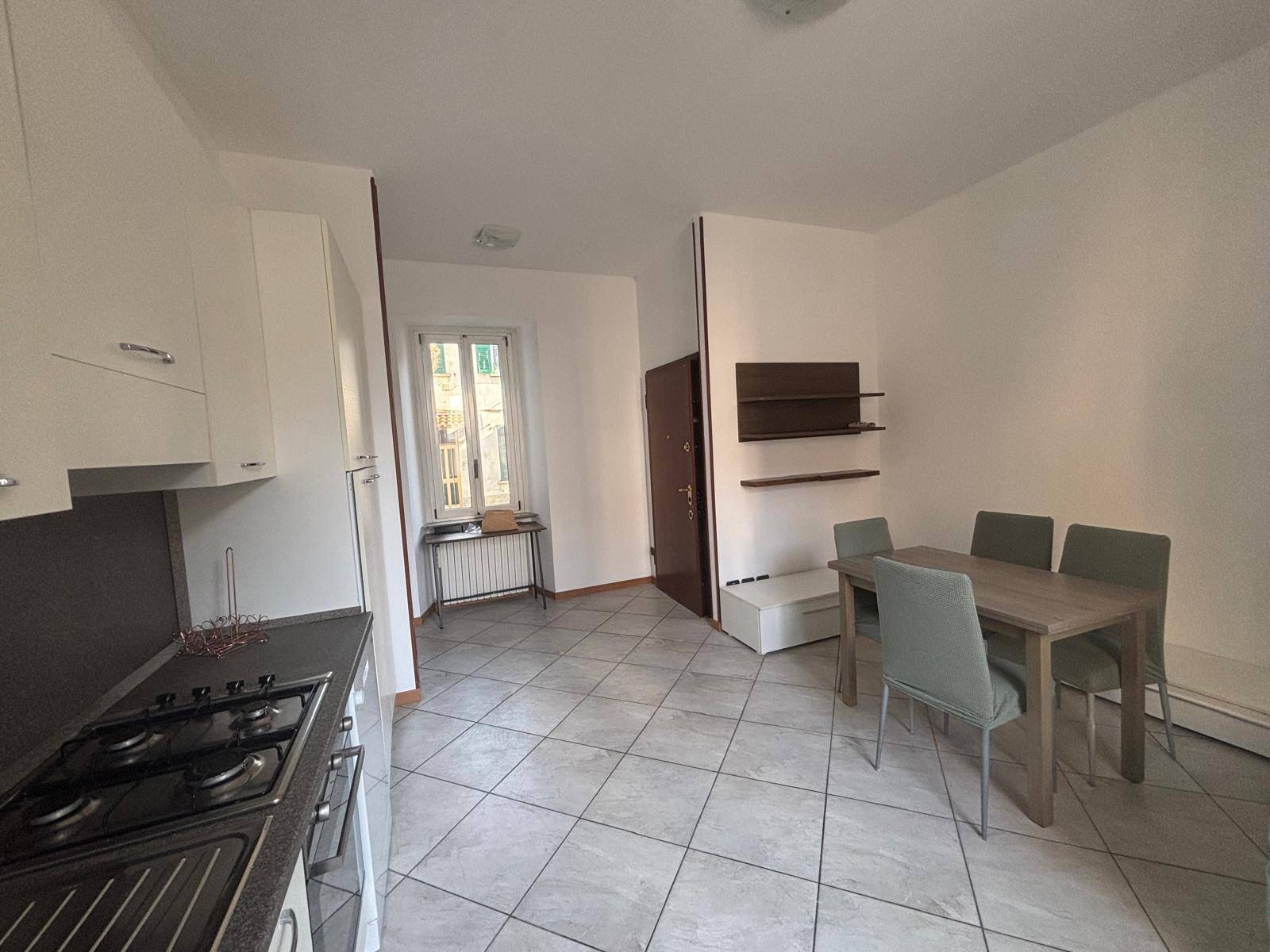 Appartamento in affitto a Lecco, Pescarenico
