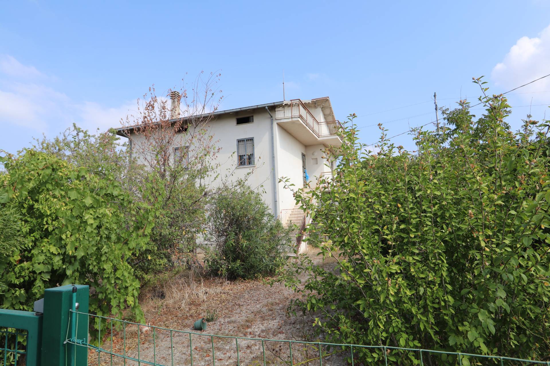 Villa in vendita a Controguerra