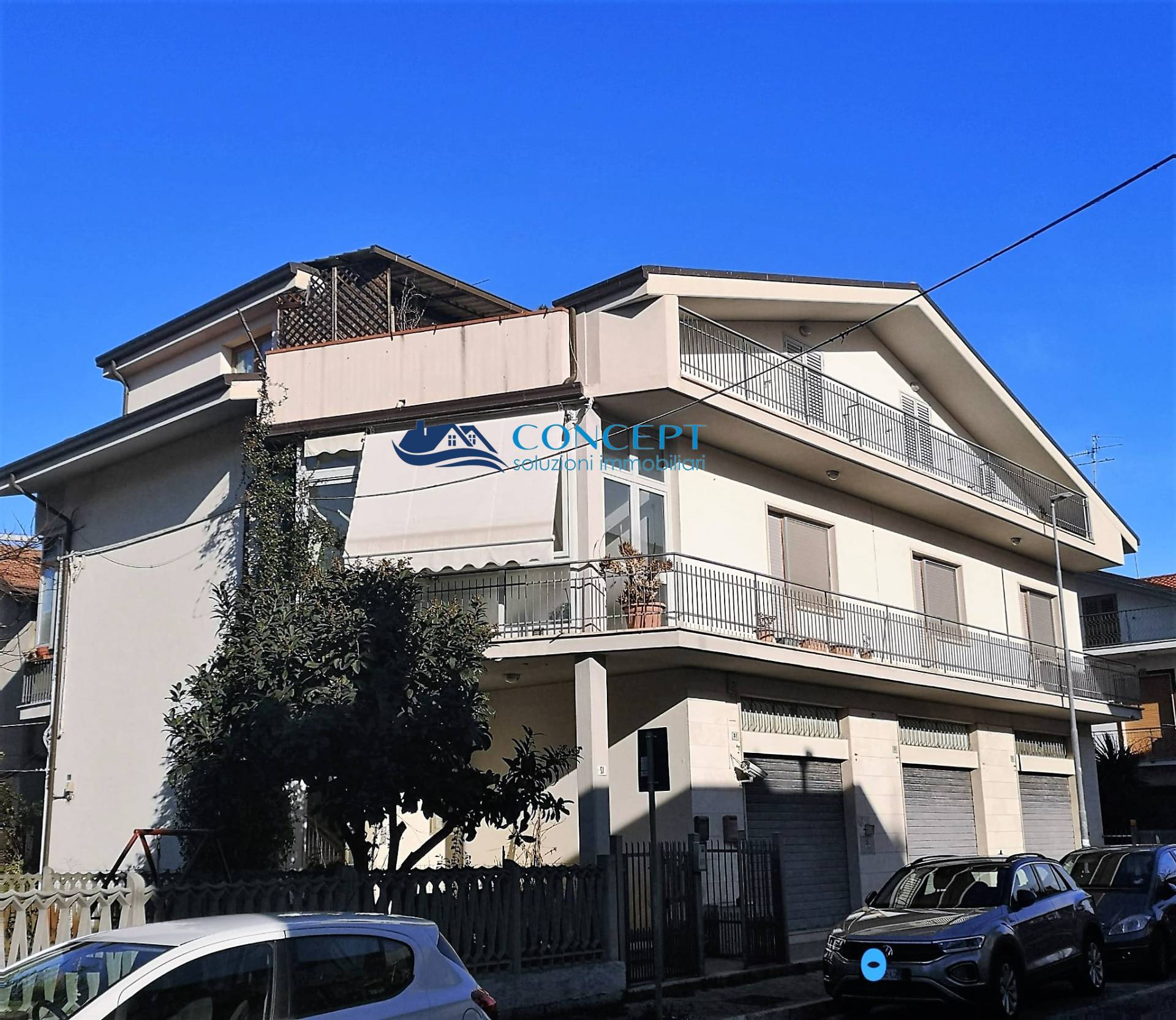 Casa indipendente con terrazzo a Martinsicuro