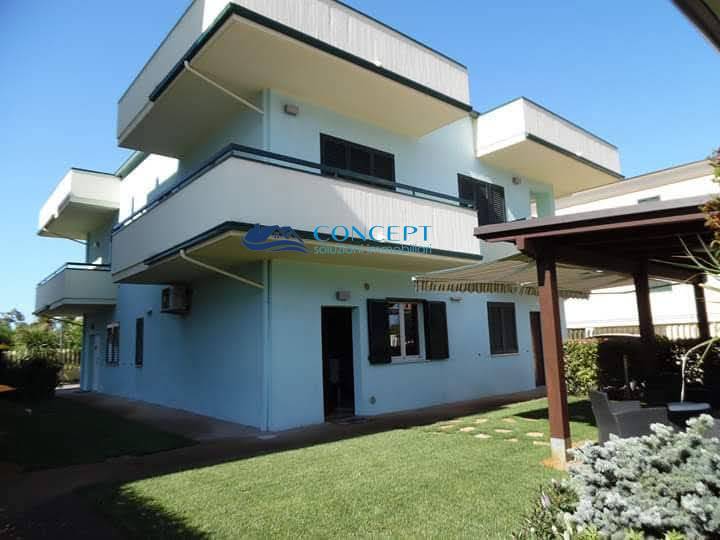 Villa in vendita a Martinsicuro, Villa Rosa