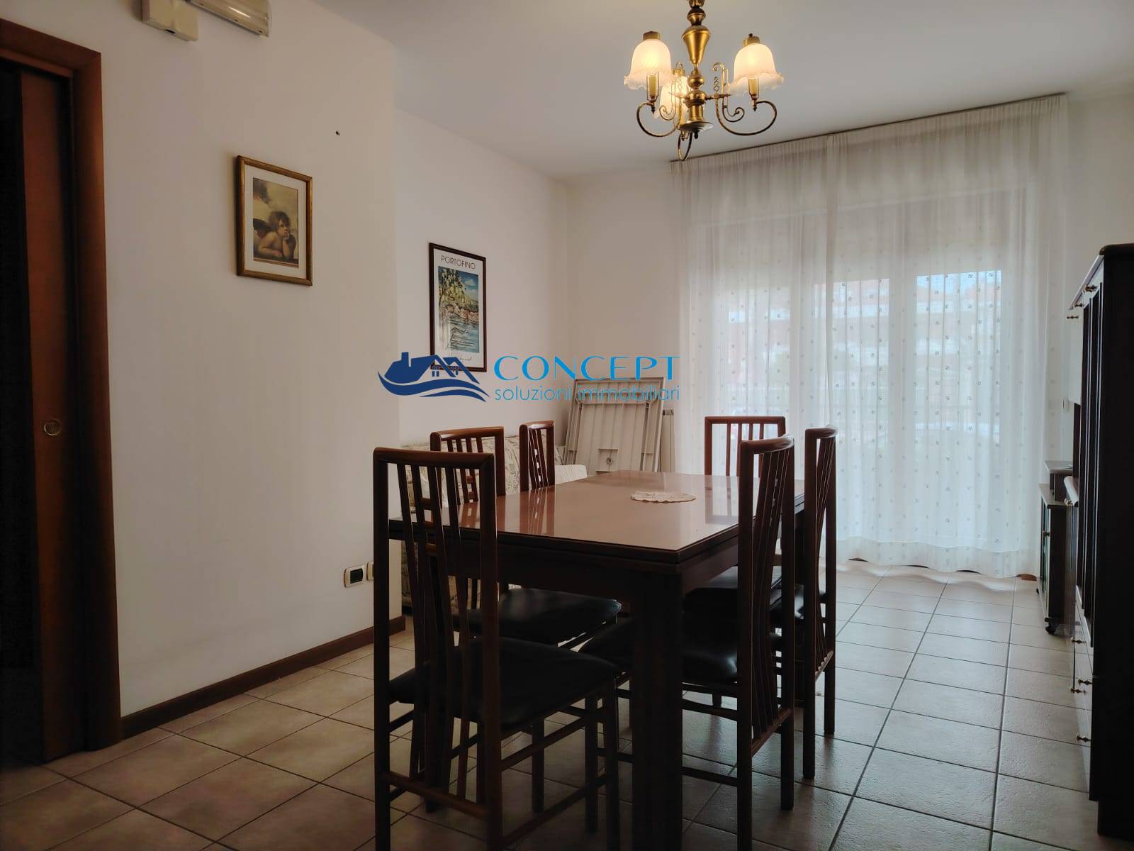 Appartamento in vendita a Alba Adriatica, Zona Mare