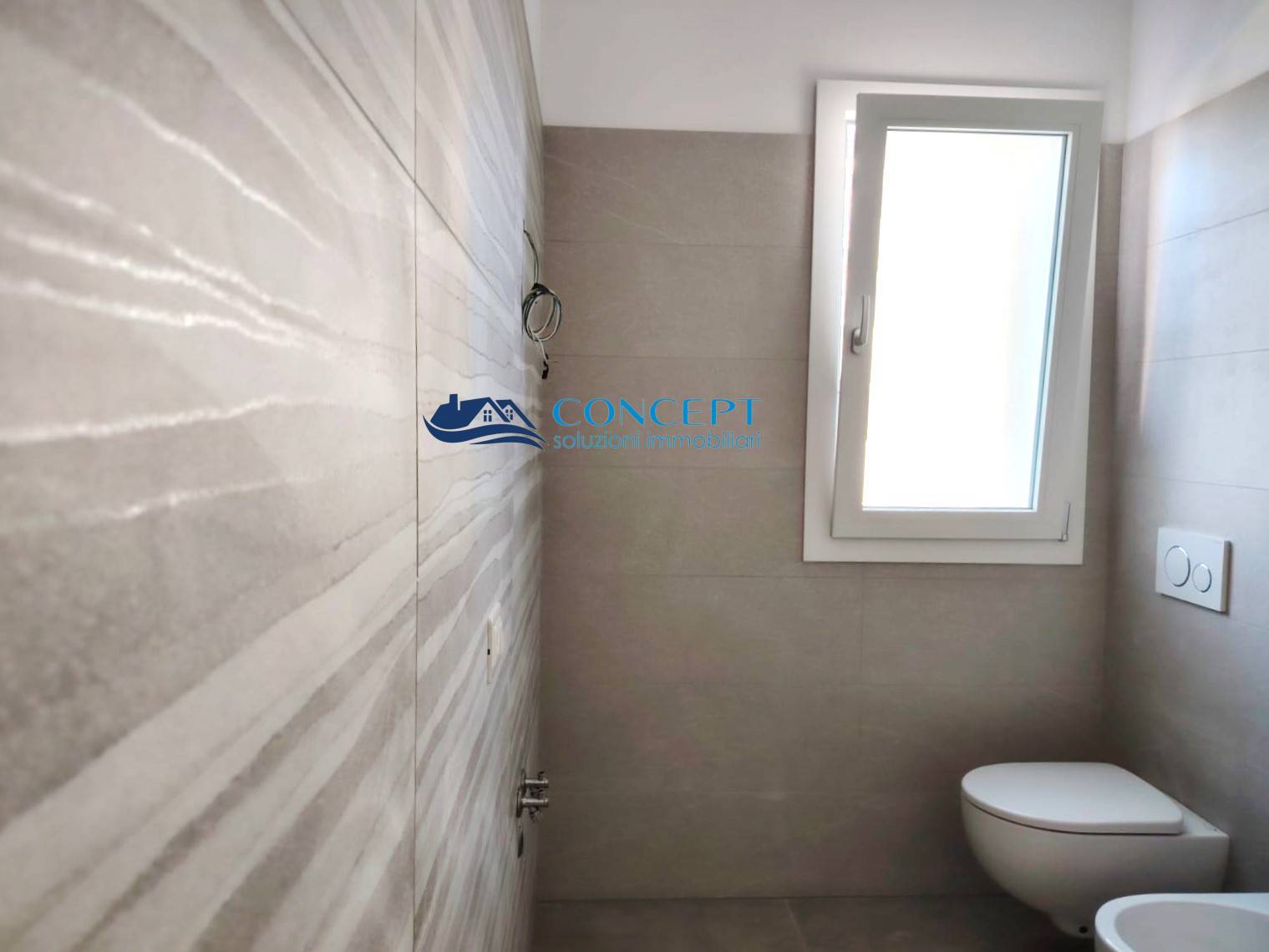 Appartamento in vendita a Alba Adriatica, Zona Mare