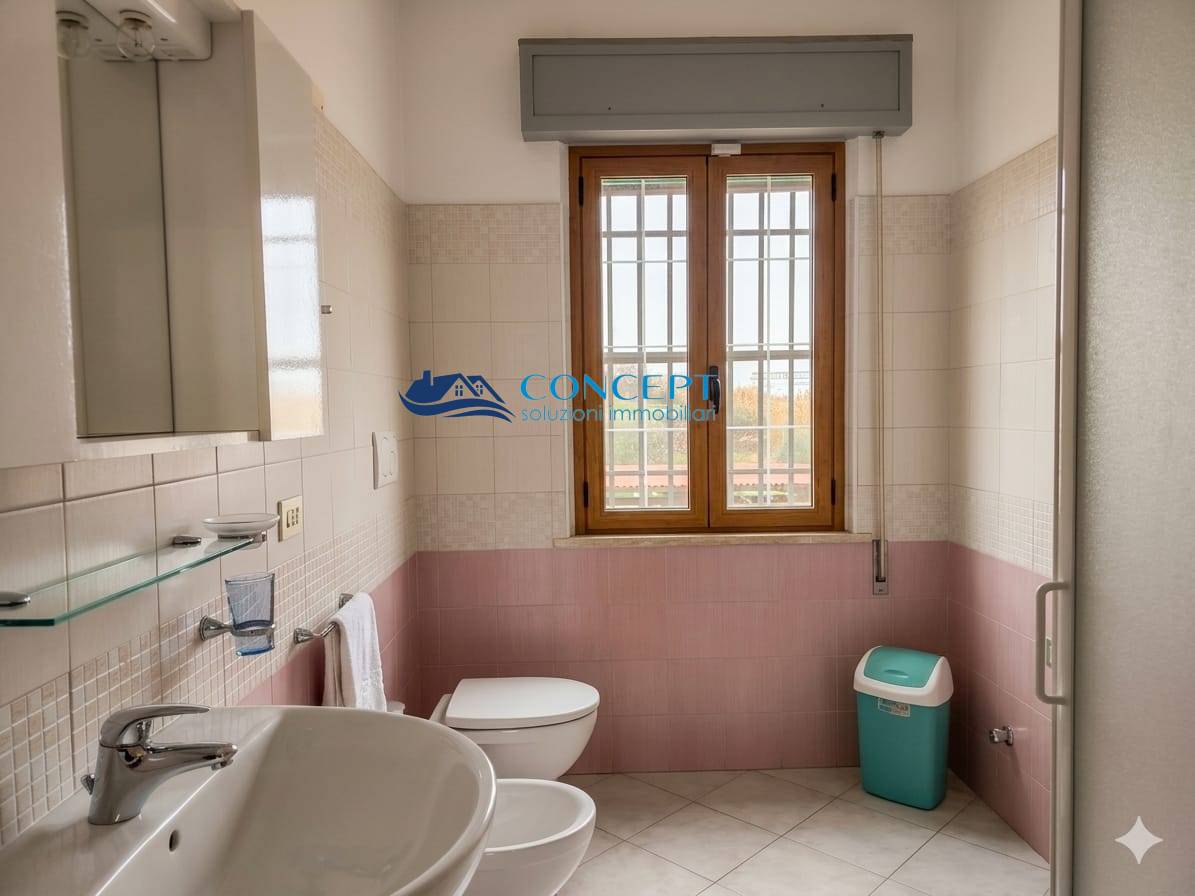 Casolare in vendita a Martinsicuro, Villa Rosa