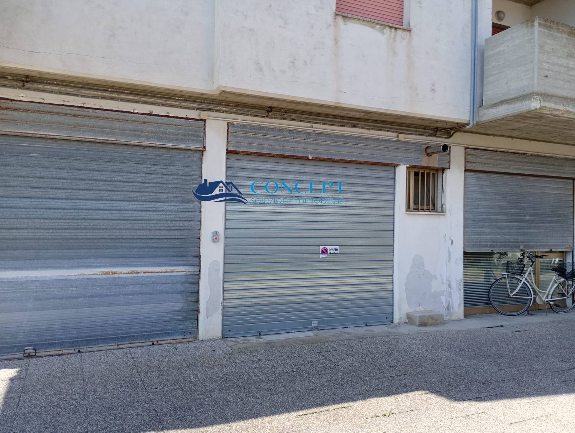 Box o garage in vendita a Martinsicuro
