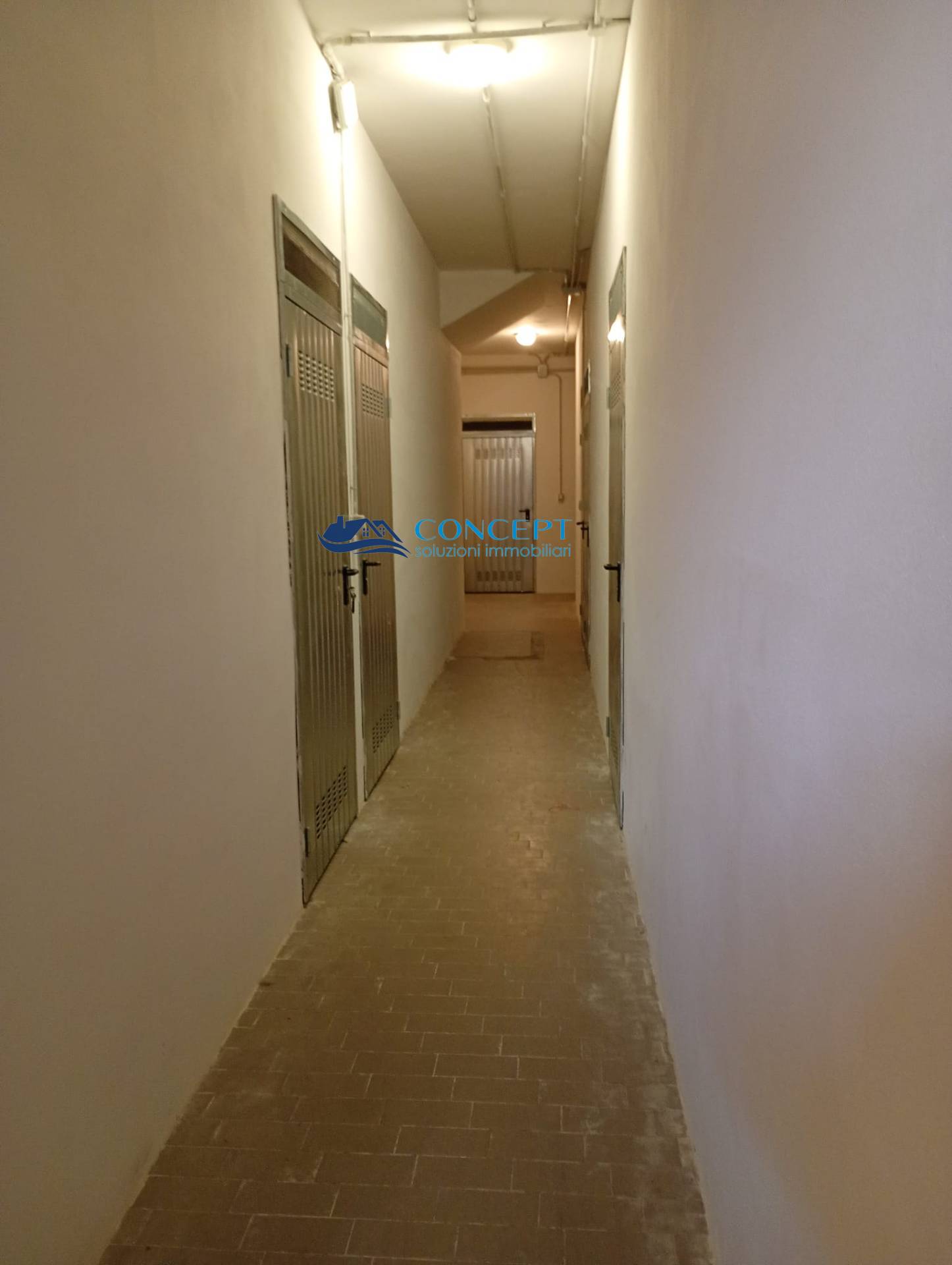 Box o garage in vendita a Martinsicuro
