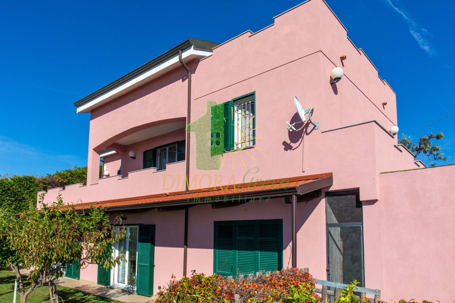 Villa in vendita a Sanremo, Bussana