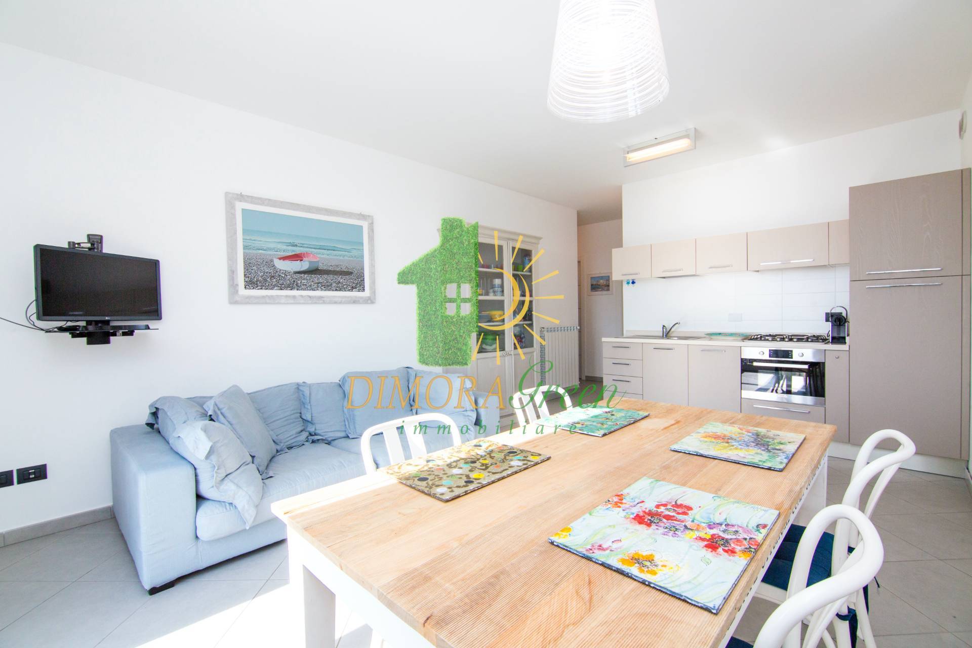 Appartamento in vendita a Cipressa