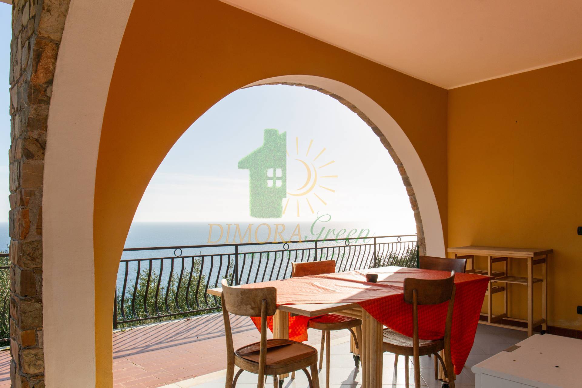 Casa Indipendente in vendita a Cipressa, Aregai