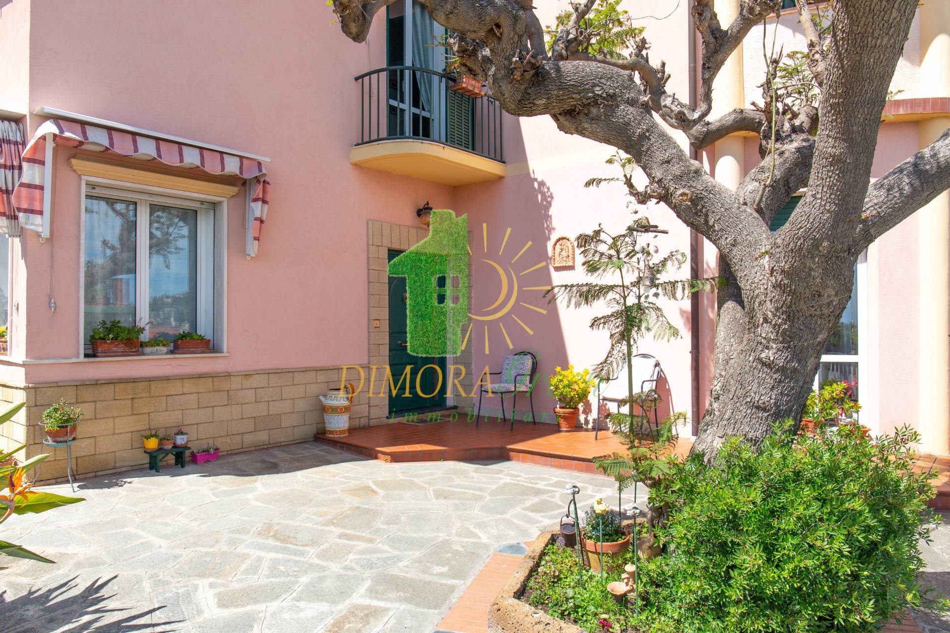 Villa in vendita a Imperia, Oneglia centro