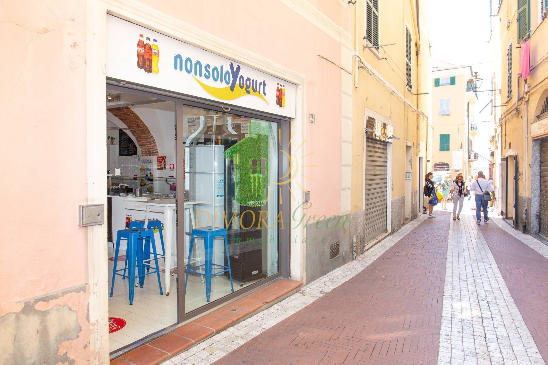 Attivit commerciale in vendita a Imperia, Oneglia centro