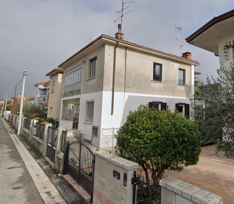 Appartamento con giardino in vendita a Monfalcone