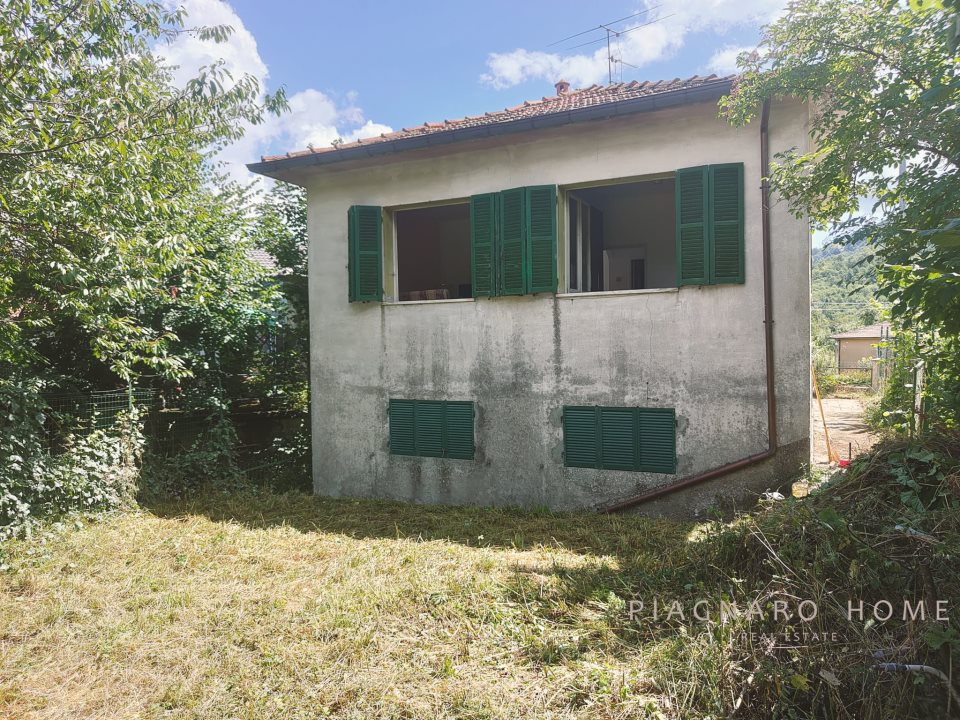 Casa indipendente in vendita, Zeri coloretta