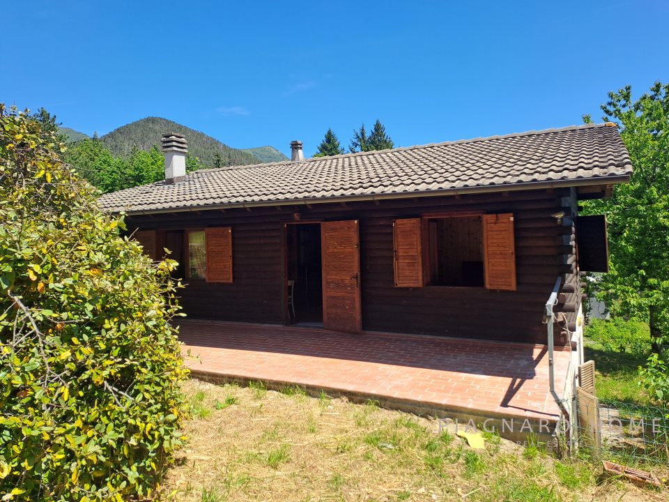 Casa indipendente in vendita, Zeri coloretta