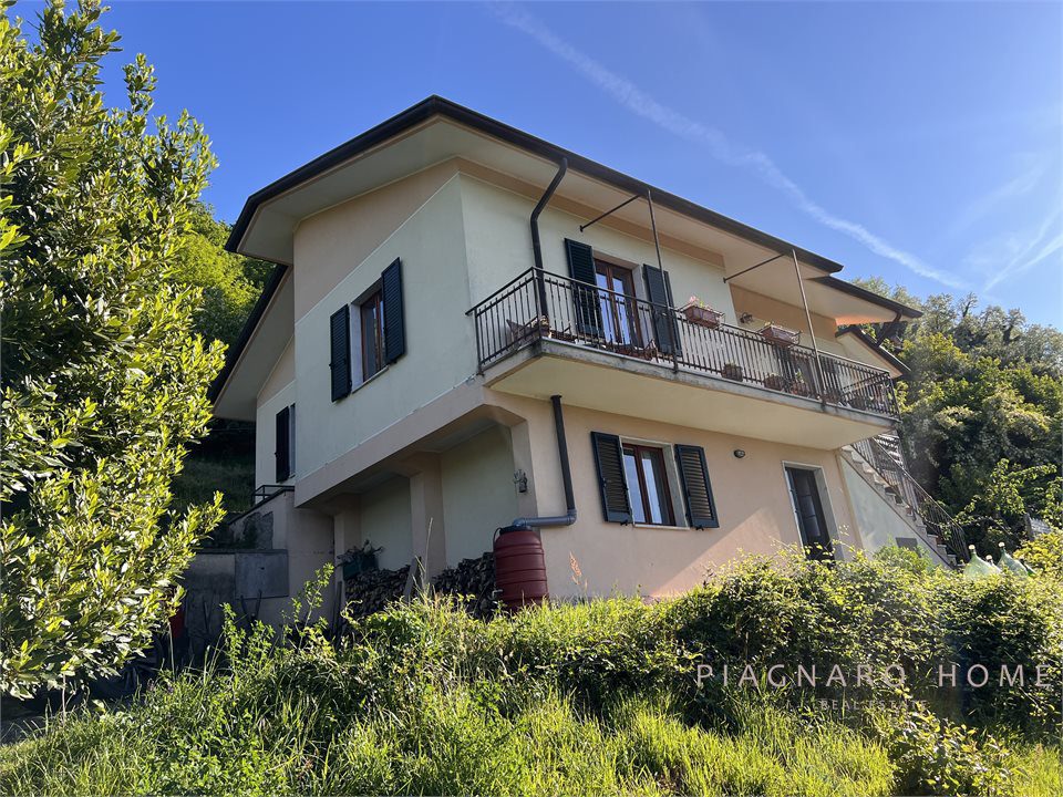 Casa indipendente in vendita a Filattiera