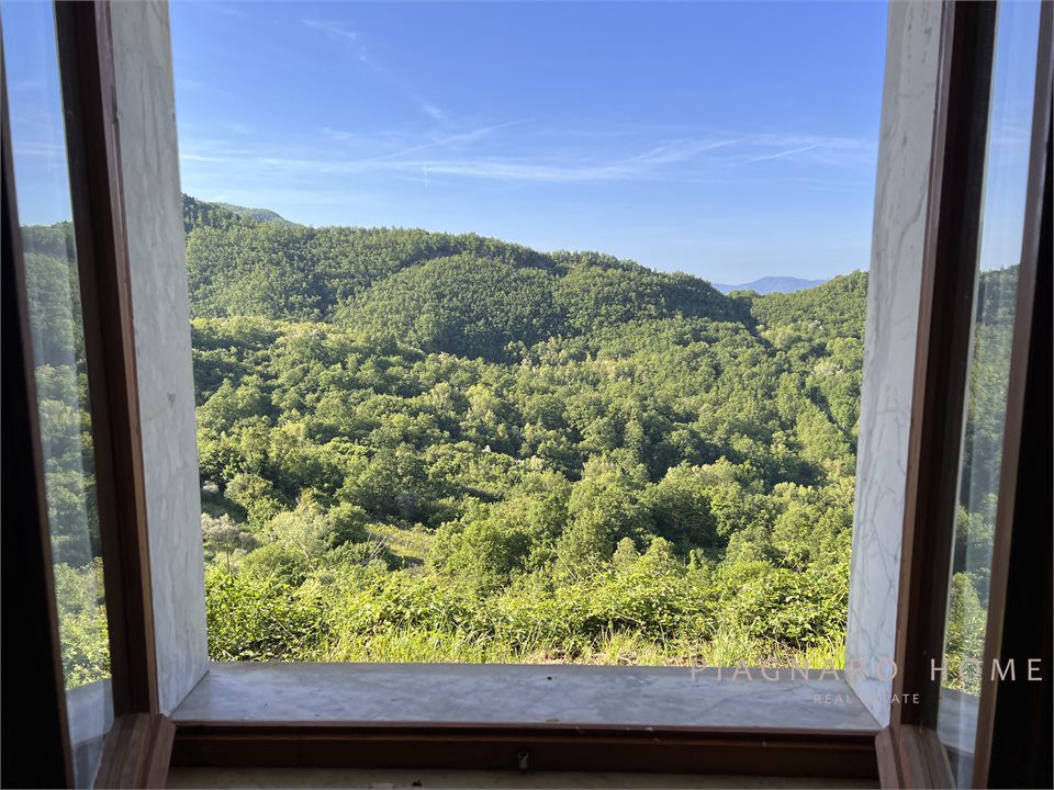 Casa indipendente in vendita a Filattiera