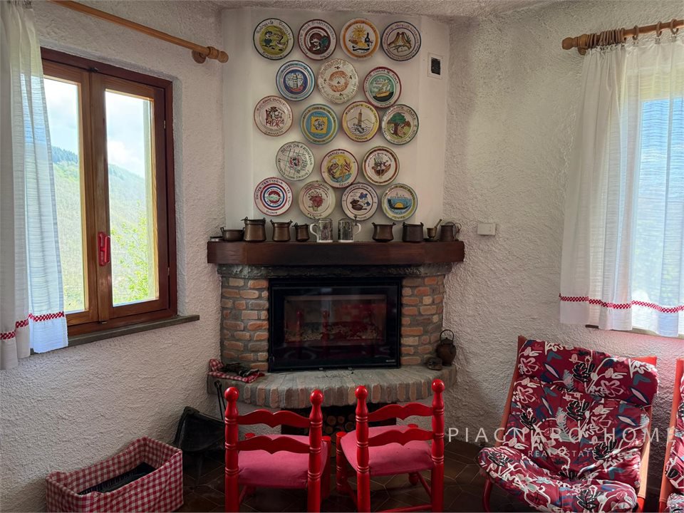 Casa indipendente in vendita a Zeri