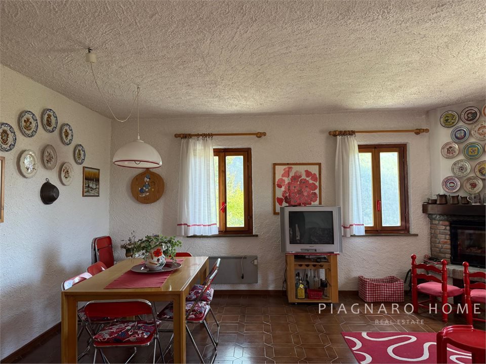 Casa indipendente in vendita a Zeri
