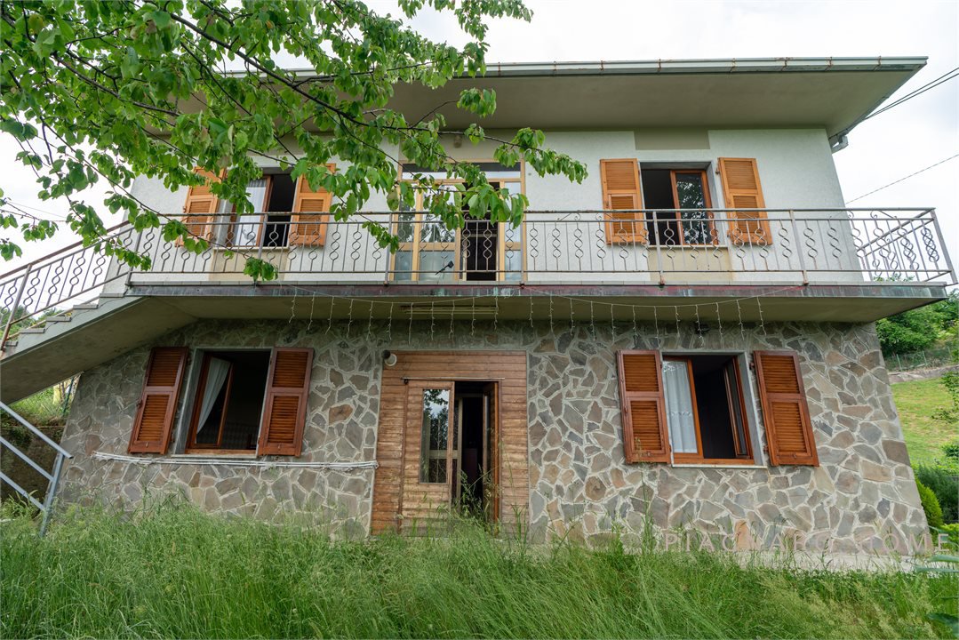 Casa indipendente in vendita, Zeri valditermine