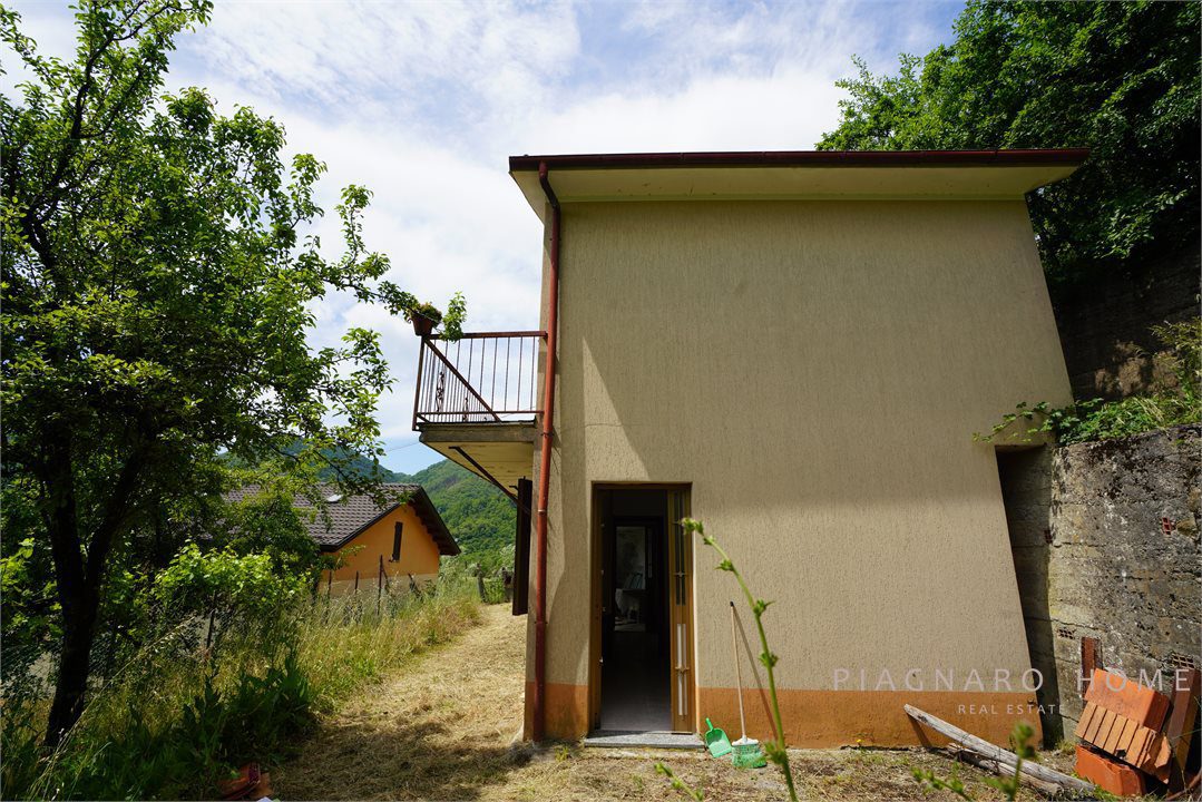 Casa indipendente in vendita, Zeri paretola
