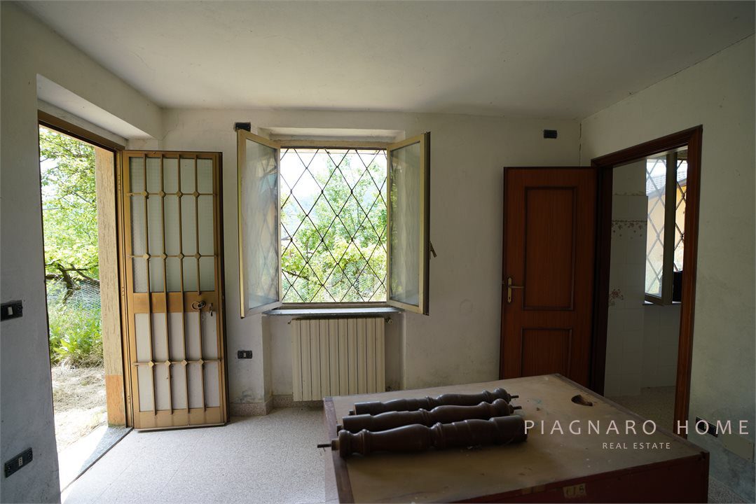 Casa indipendente in vendita, Zeri paretola