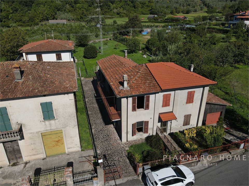 Casa indipendente in vendita a Filattiera