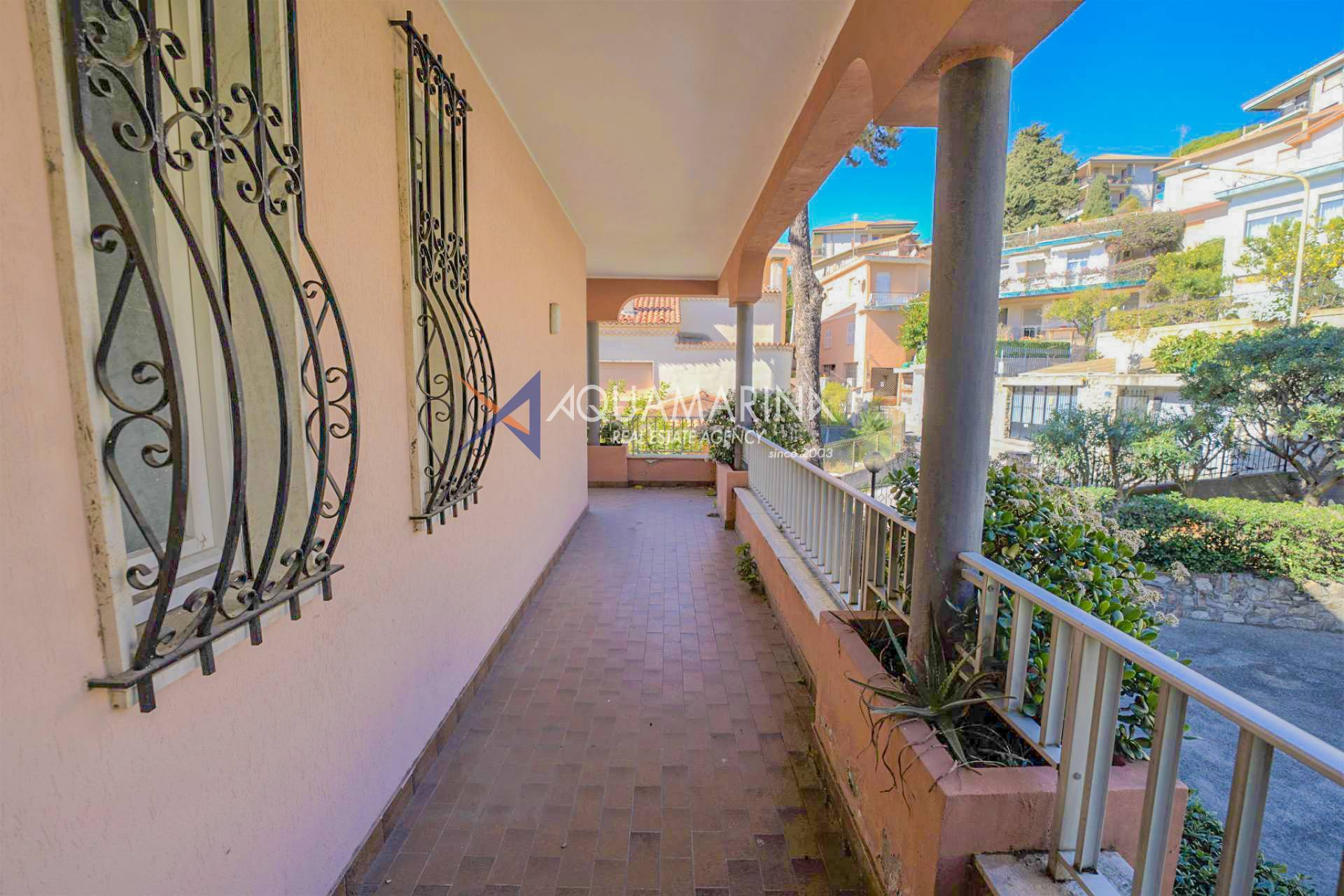 Appartamento in vendita a Vallecrosia