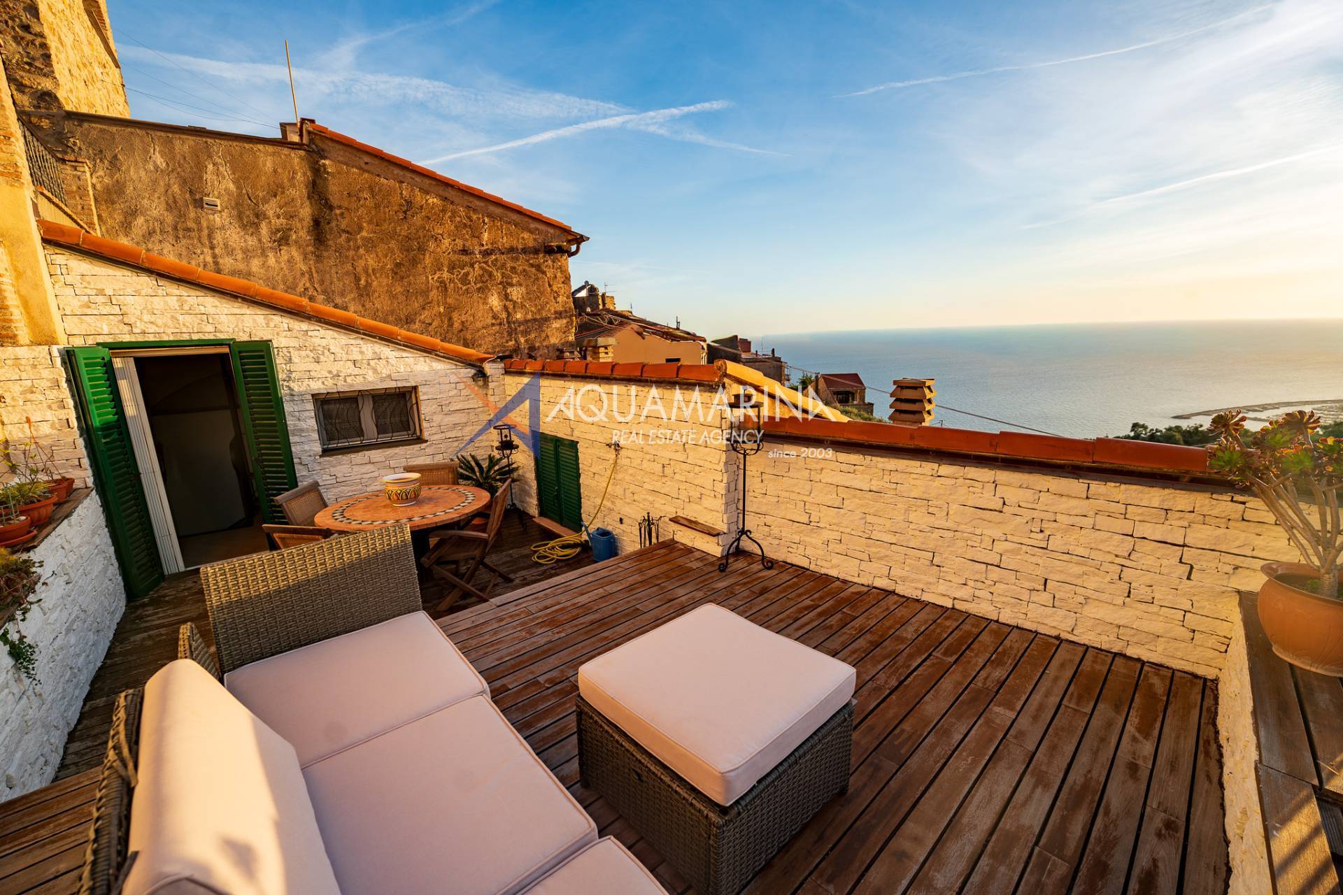 Appartamento in vendita a Cipressa