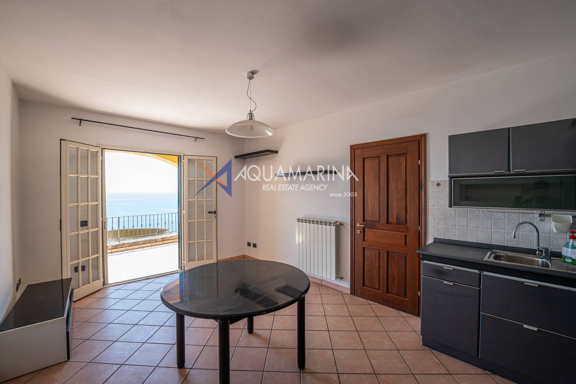 Villa in vendita a Santo Stefano al Mare