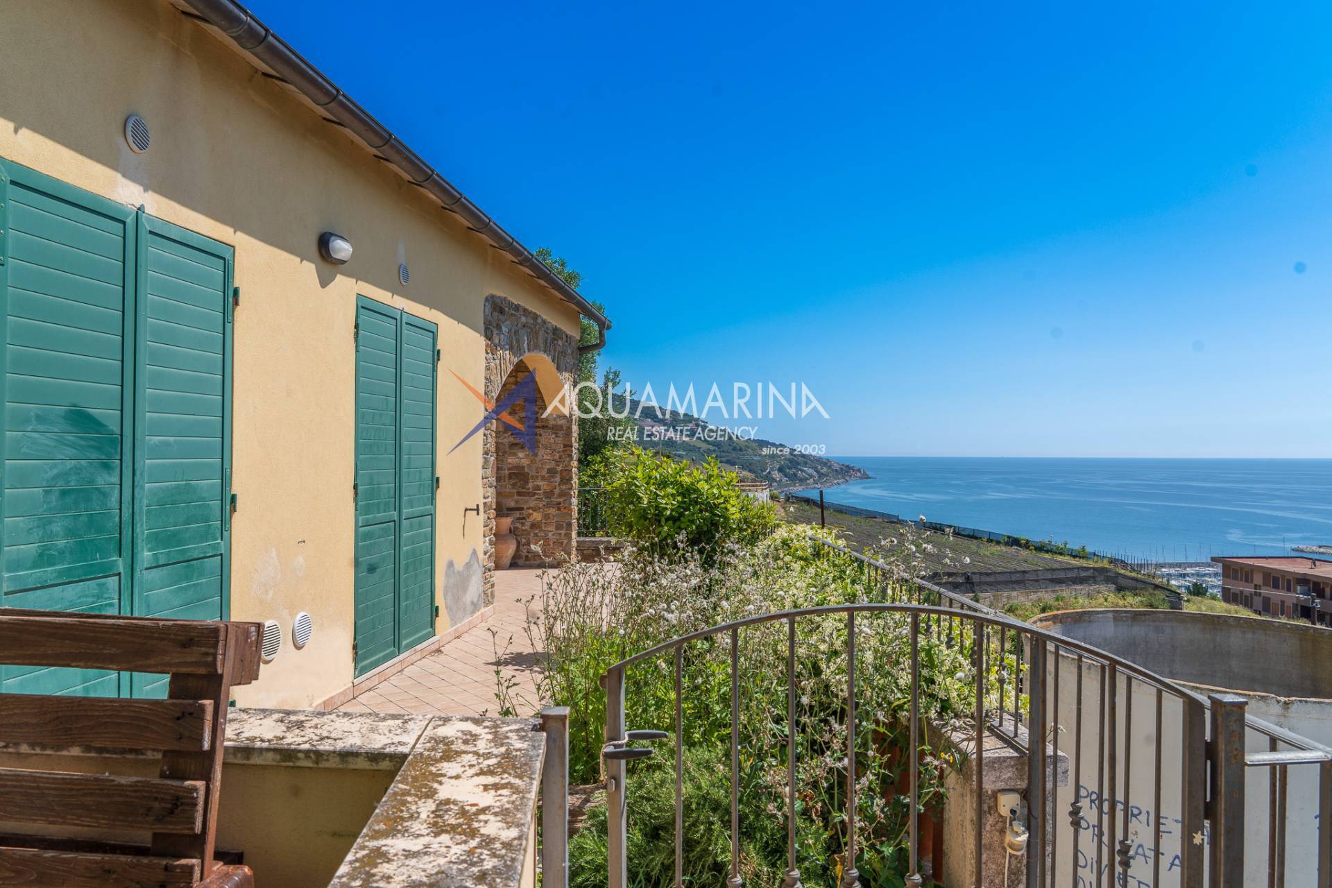 Villa in vendita a Santo Stefano al Mare