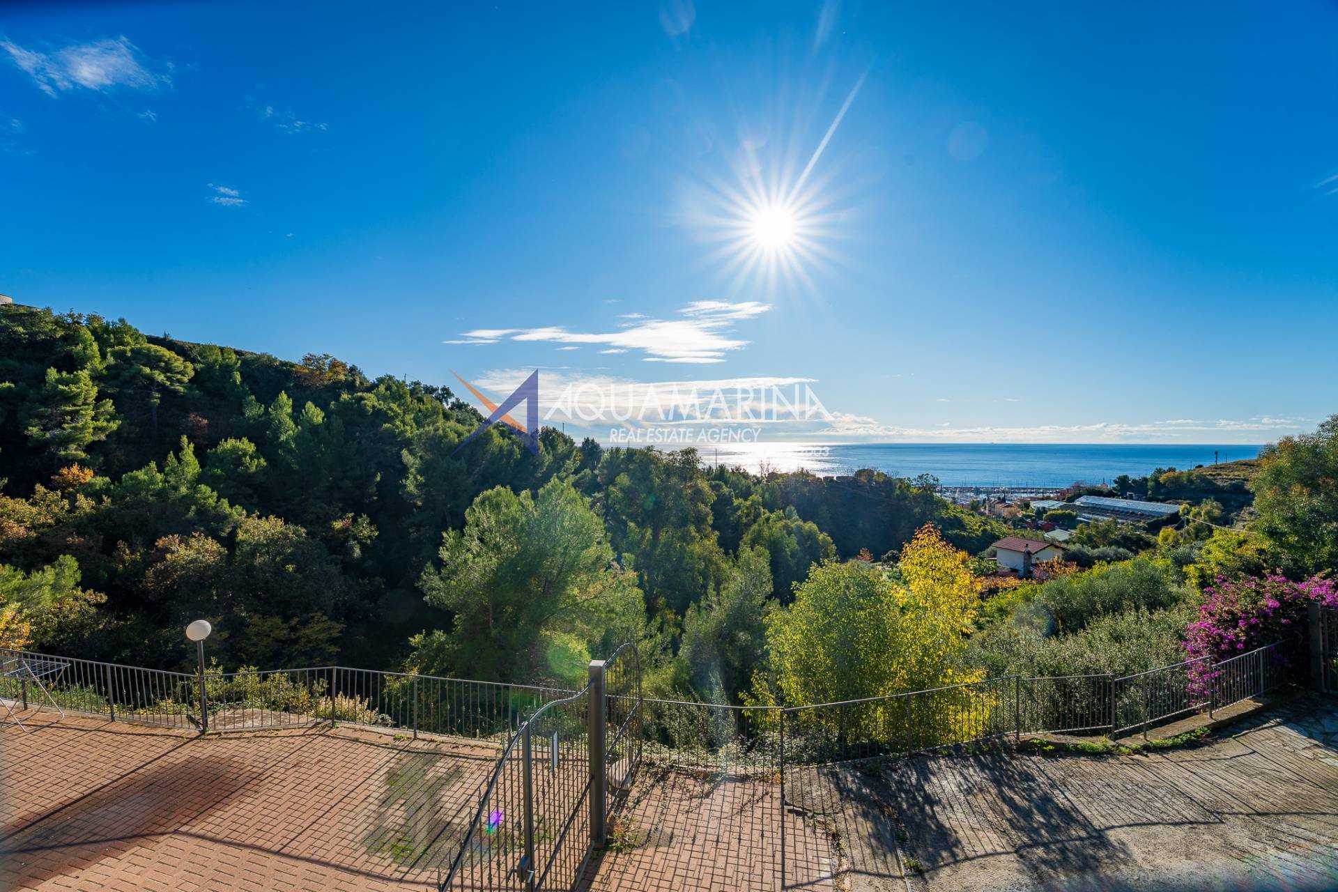 Villa in vendita a Cipressa