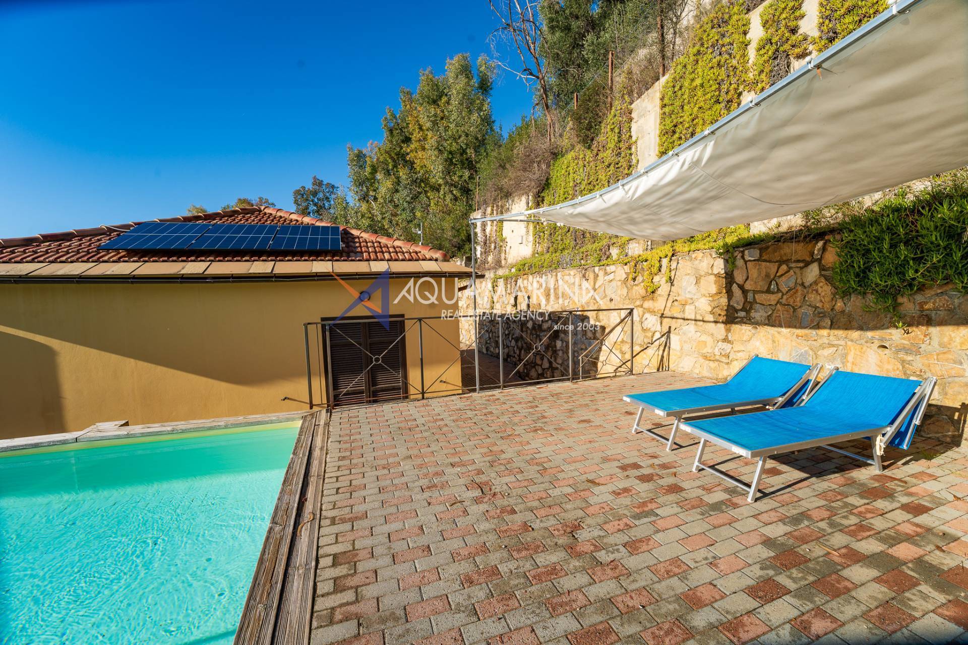 Villa in vendita a Cipressa