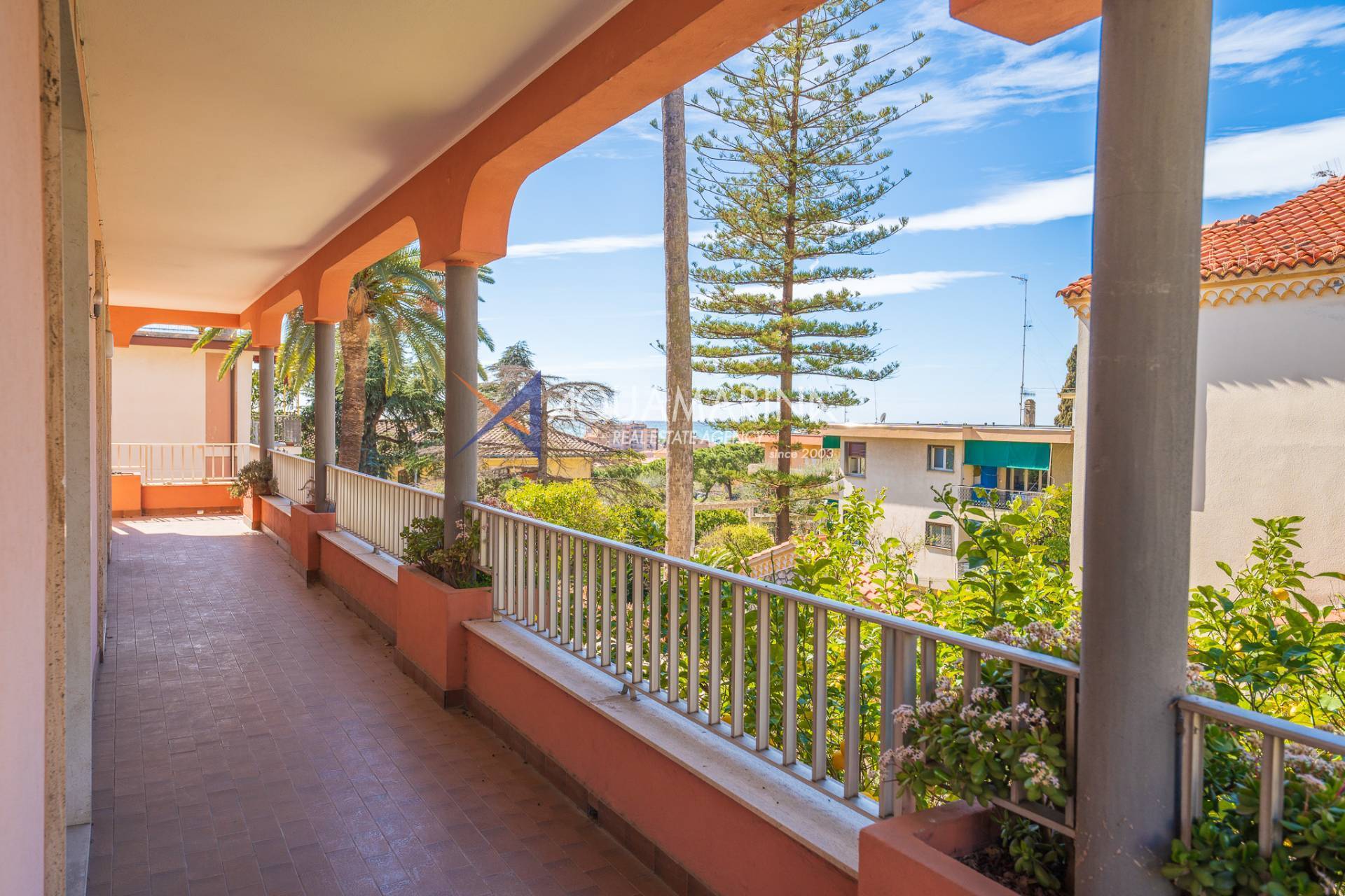 Appartamento in vendita a Vallecrosia