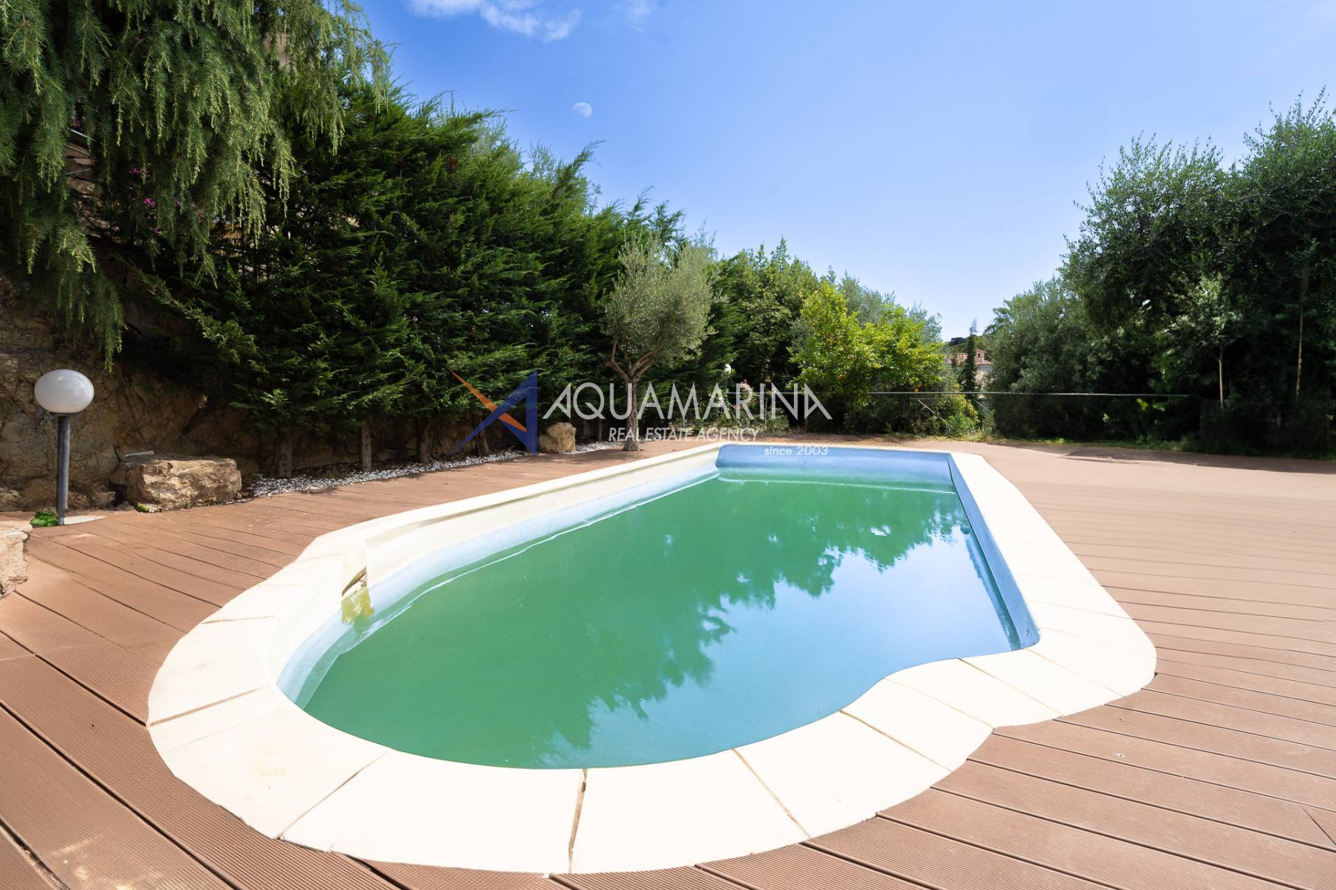 Villa in vendita a Bordighera