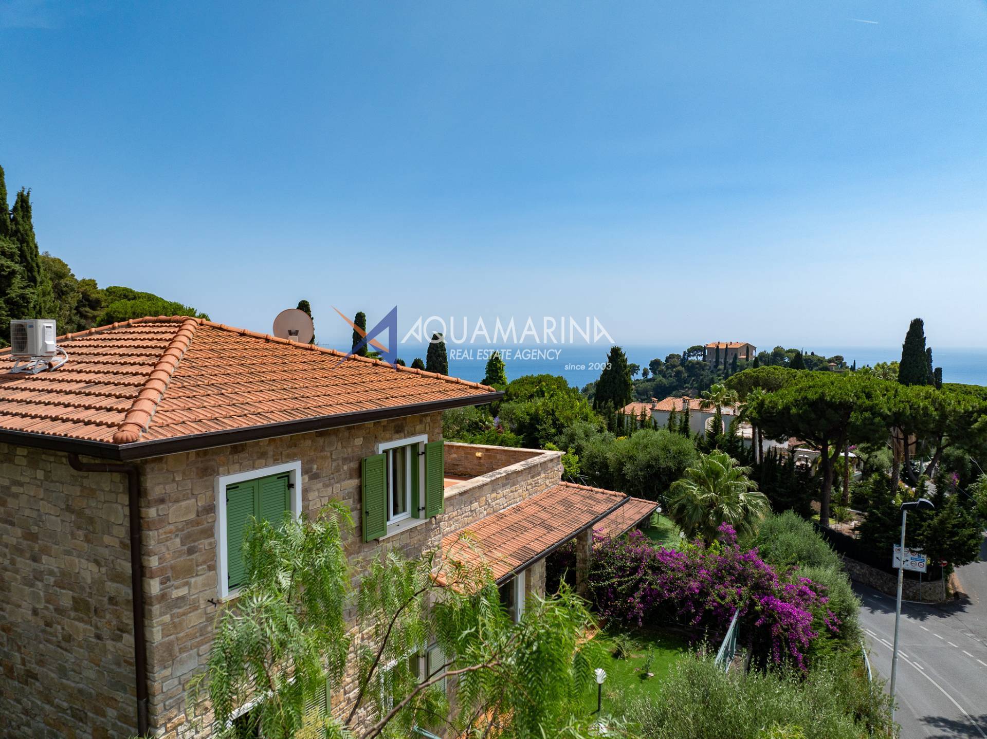 Villa in vendita a Bordighera