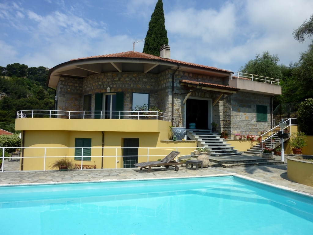 Villa in vendita a Bordighera