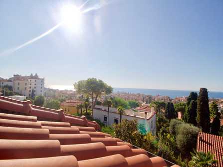 Villa in vendita a Bordighera