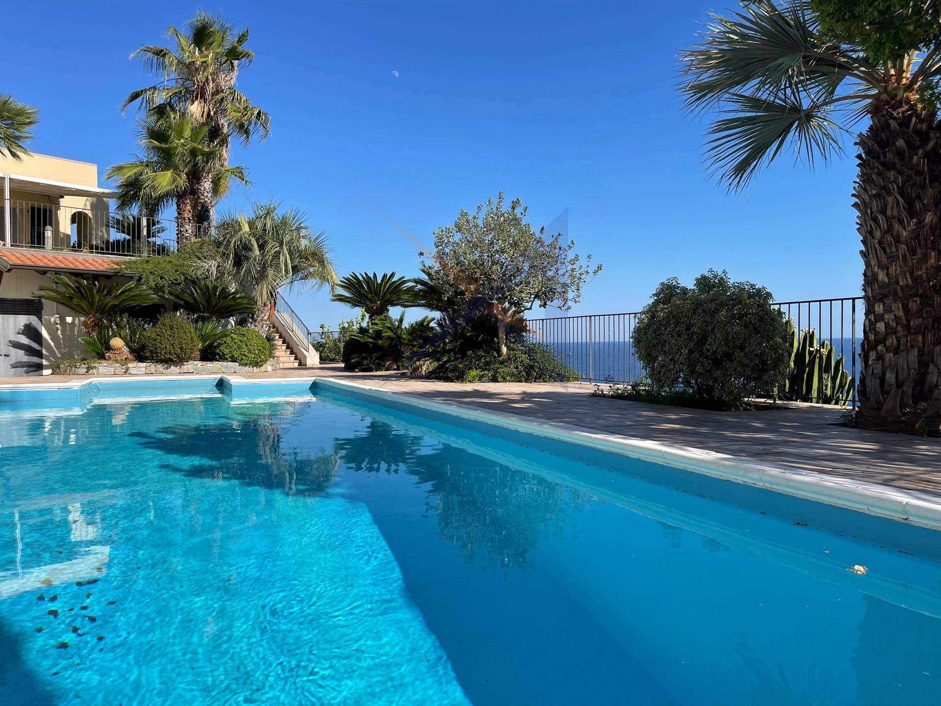 Villa in vendita a Ospedaletti